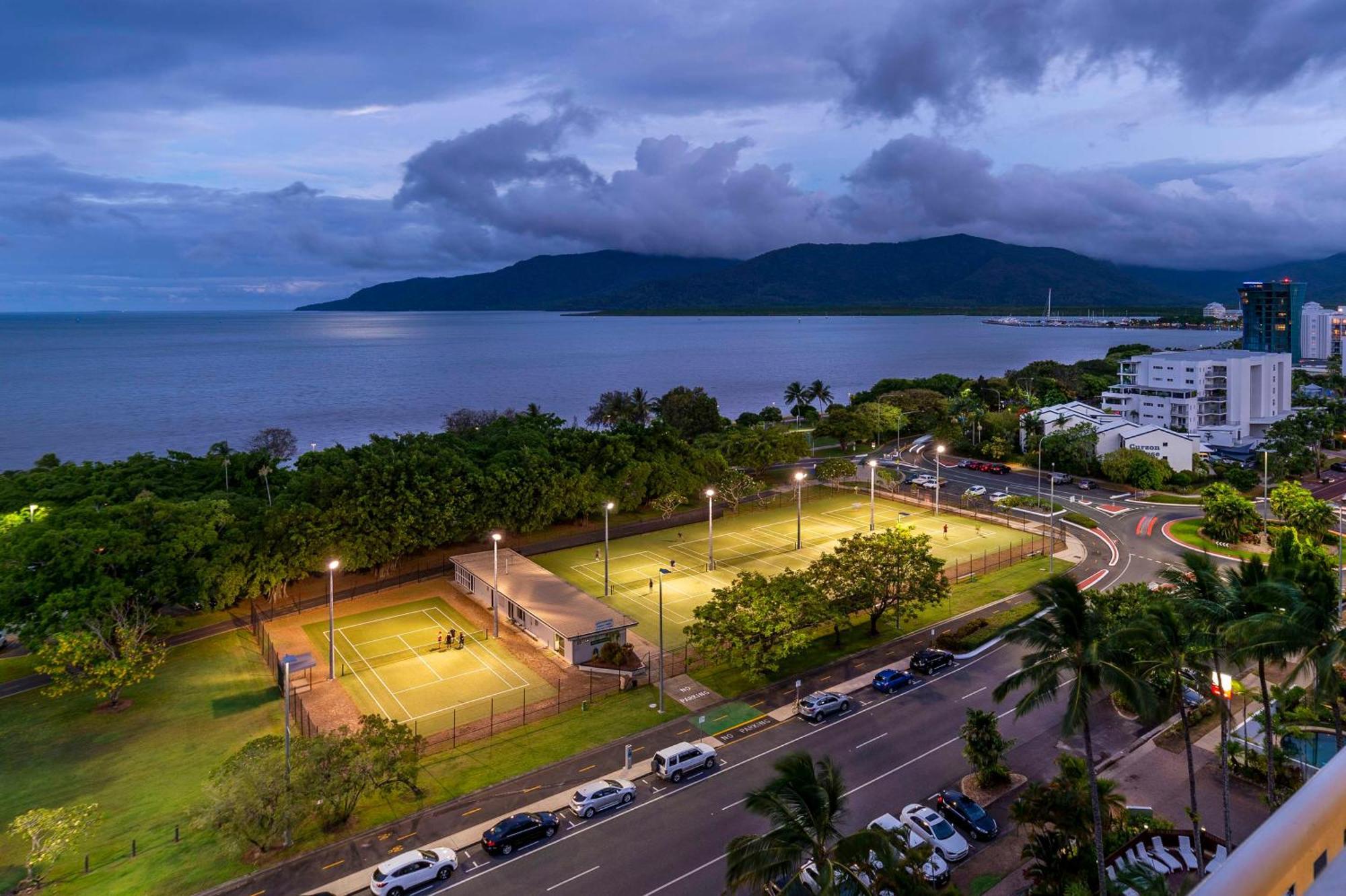Rydges Esplanade Resort Cairns Exterior foto
